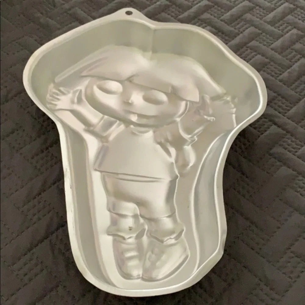 Wilton Preferred Dora The Explorer Cake Pan Used